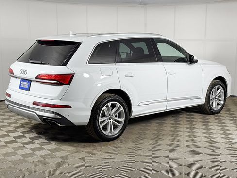 Used 2025 Audi Q7 3.0T Premium Plus AWD/4WD image 14