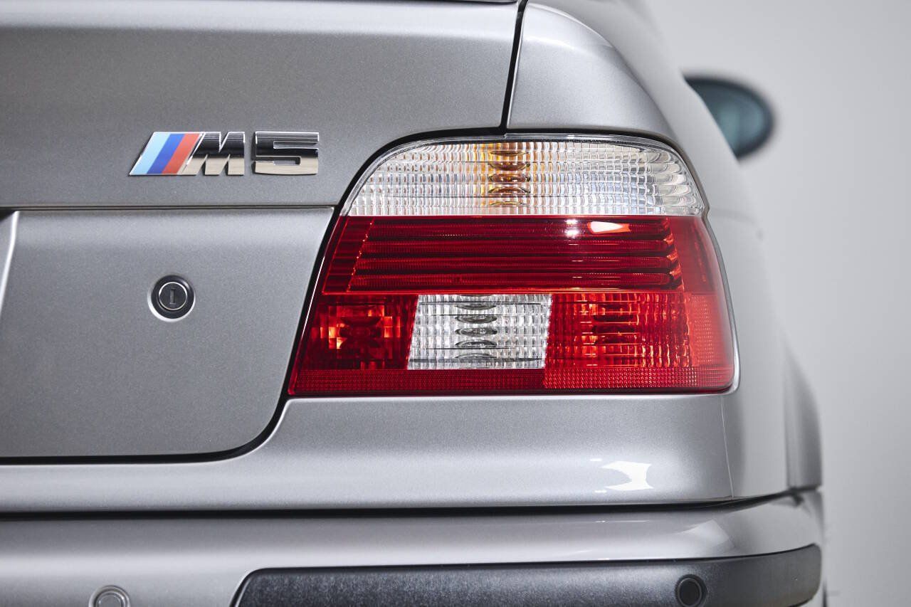 Used 2003 BMW M5 RWD image 22