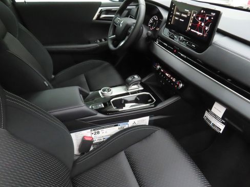 New 2026 Mitsubishi Outlander ES FWD image 23