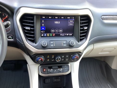 Used 2022 GMC Acadia Denali w/ Denali Technology Package AWD/4WD image 60