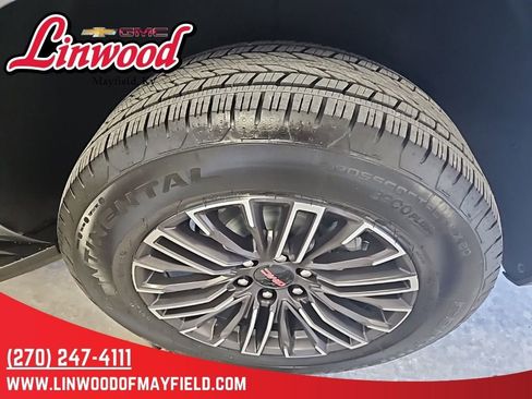 New 2026 GMC Yukon Elevation image 6