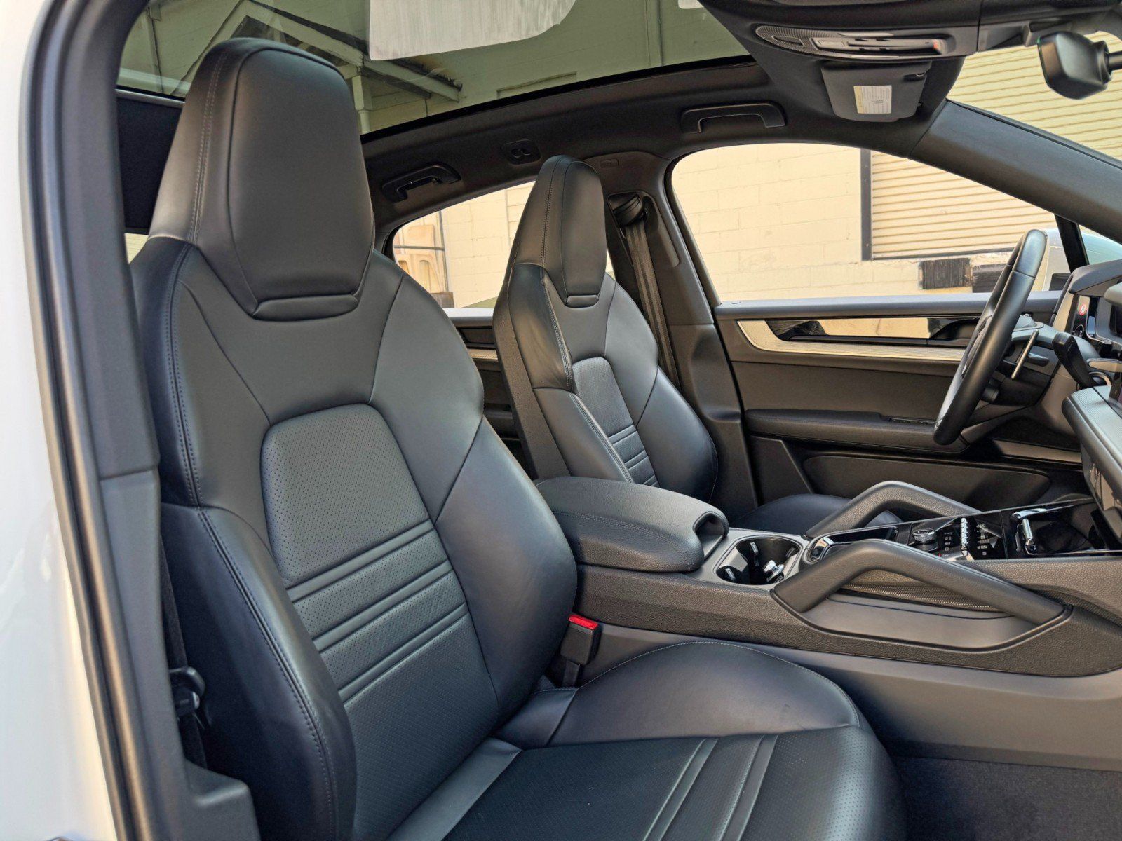 Used 2024 Porsche Cayenne S AWD/4WD image 42