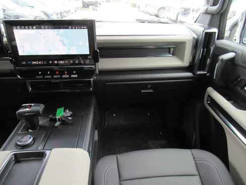 New 2026 GMC Hummer EV SUV image 13