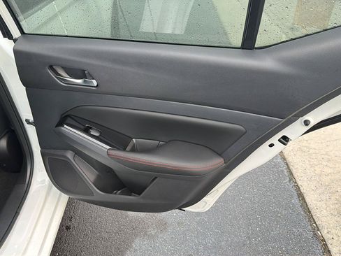 Used 2023 Nissan Altima 2.5 SR FWD image 16