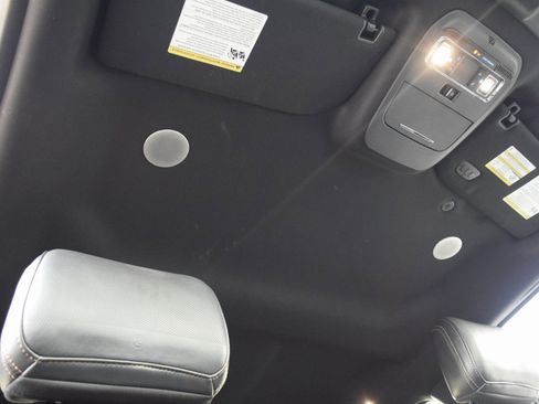 Certified 2022 Ford F150 Platinum w/ Equipment Group 701A High image 24