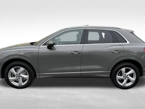 Used 2020 Audi Q3 2.0T Premium w/ Convenience Package AWD/4WD image 8