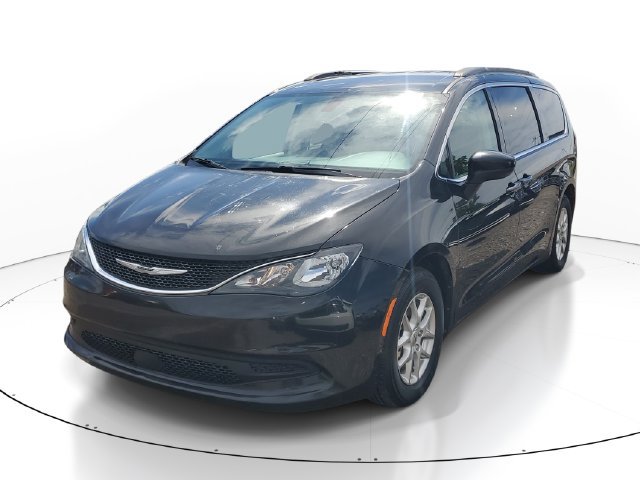 Used 2021 Chrysler Voyager Lxi FWD image 2
