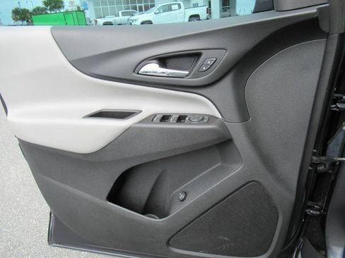 Certified 2022 Chevrolet Equinox LT FWD image 20