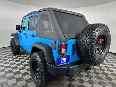 Used 2017 Jeep Wrangler Unlimited Sport AWD/4WD image 3