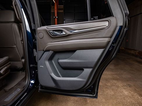 Used 2023 GMC Yukon Denali image 38