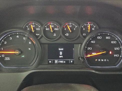 Used 2025 Chevrolet Silverado 2500 Custom w/ Custom Value Package image 11