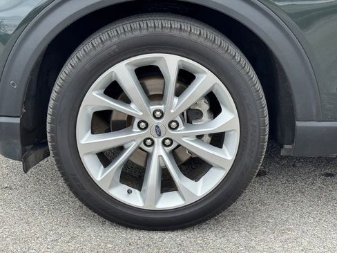 Used 2024 Ford Explorer Platinum w/ Technology Package AWD/4WD image 44