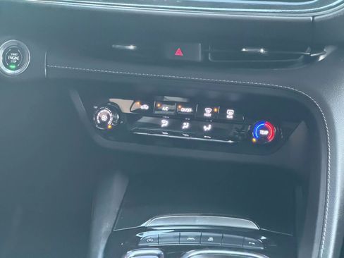 Used 2022 Buick Envision Preferred w/ Safety Package FWD image 18