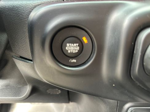 Used 2020 Jeep Wrangler Unlimited Rubicon AWD/4WD image 30