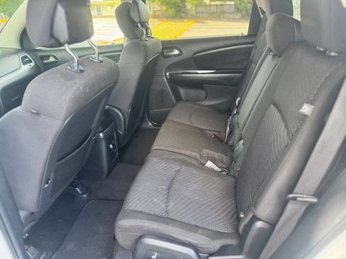 Used 2015 Dodge Journey SXT w/ Flexible Seating Group image 8