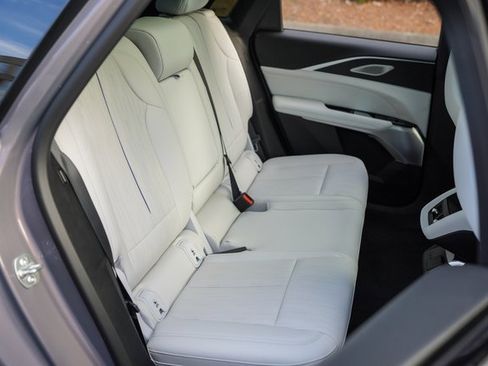 Used 2025 Cadillac Lyriq Luxury image 25