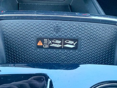 Certified 2025 Chevrolet Equinox RS w/ Safety and Technology Package image 34