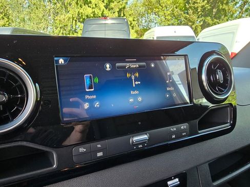 New 2025 Mercedes-Benz Sprinter 2500 image 21