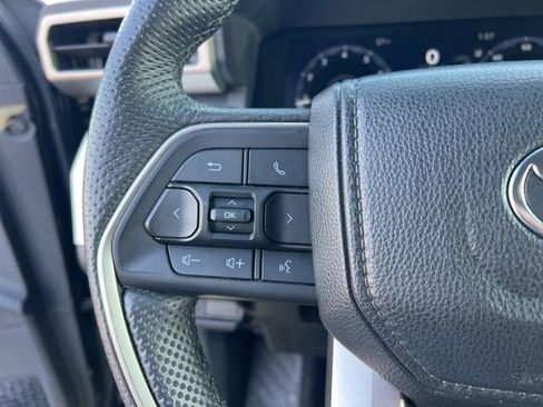 Used 2024 Toyota Tacoma TRD Off-Road image 14