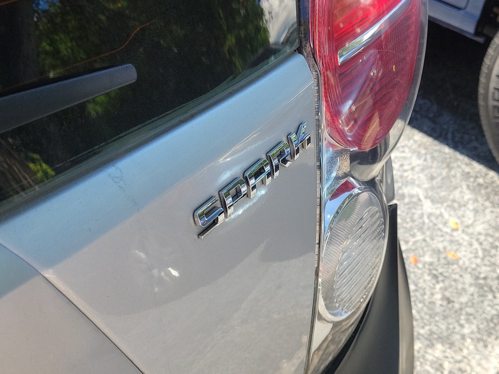 Used 2013 Chevrolet Spark LT FWD image 7