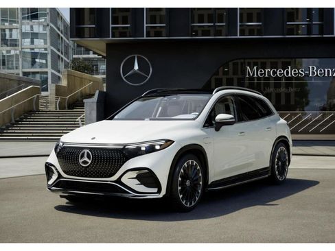 New 2026 Mercedes-Benz EQS 550 4MATIC SUV image 38