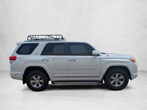 Used 2011 Toyota 4Runner SR5 AWD/4WD image 4