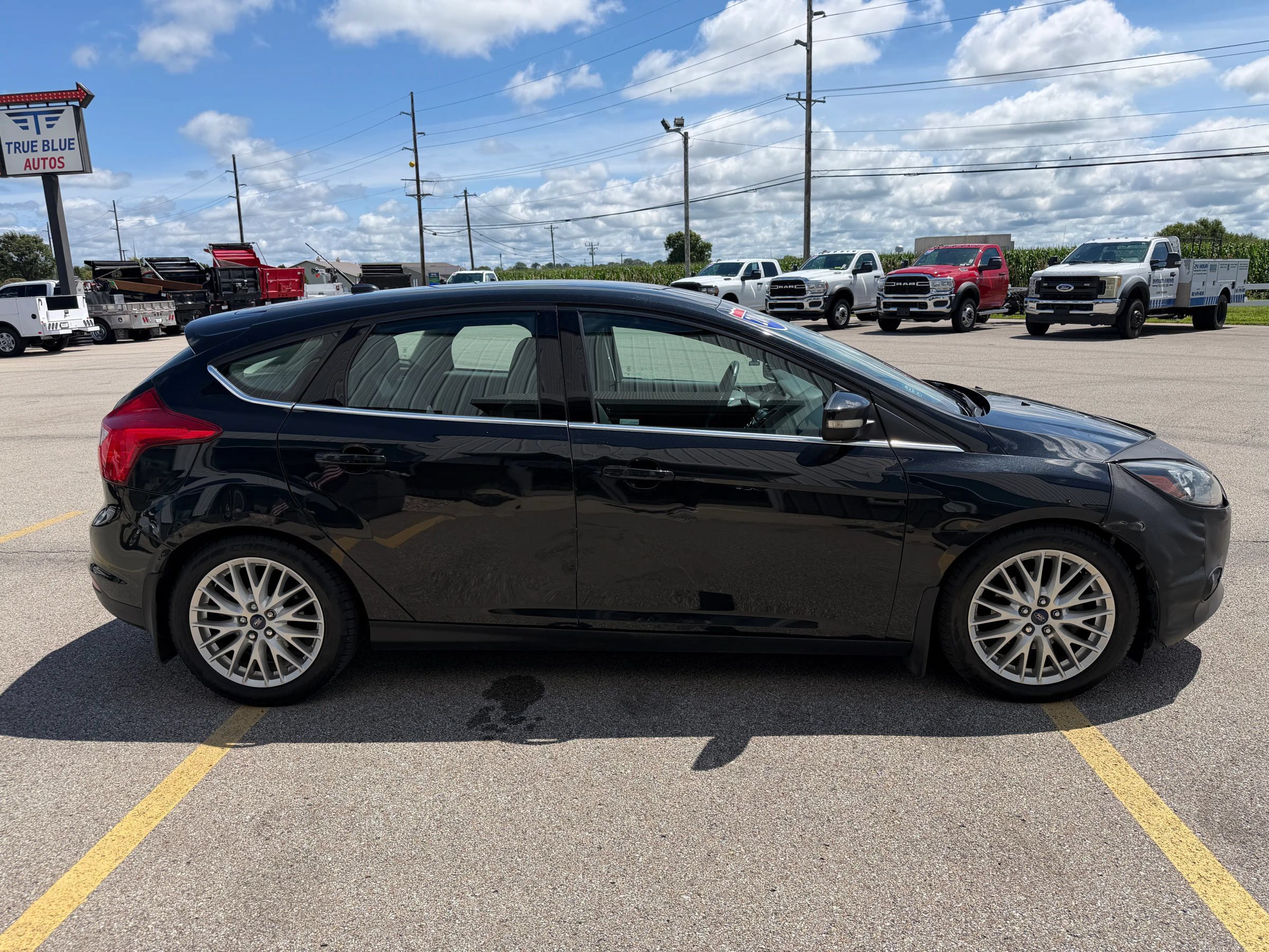 Used 2014 Ford Focus Titanium FWD image 4
