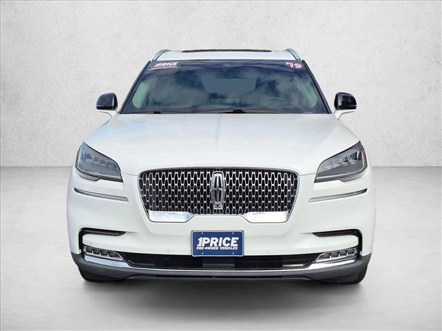 Used 2020 Lincoln Aviator Reserve w/ Class IV Trailer Tow Package RWD image 2