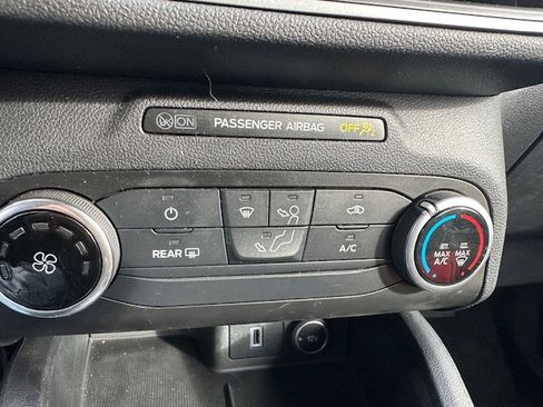 Used 2020 Ford Escape S image 24