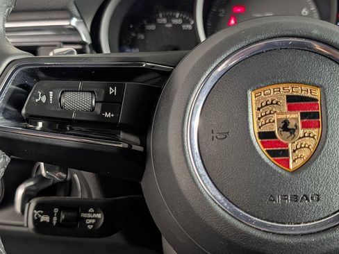 Certified 2026 Porsche Macan S AWD/4WD image 36
