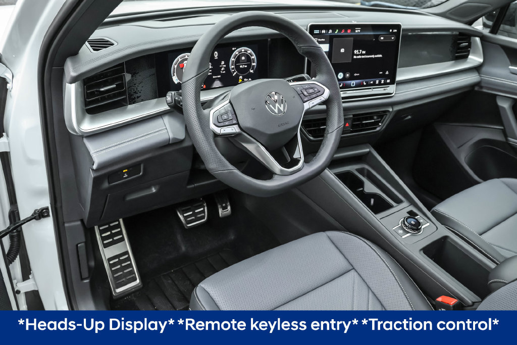 Used 2026 Volkswagen Tiguan SE R-Line AWD/4WD image 4