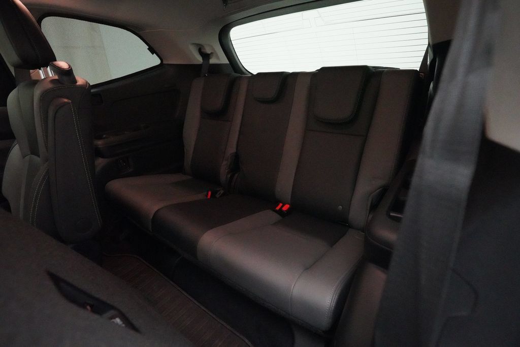 Used 2023 Subaru Ascent Onyx Edition AWD/4WD image 17