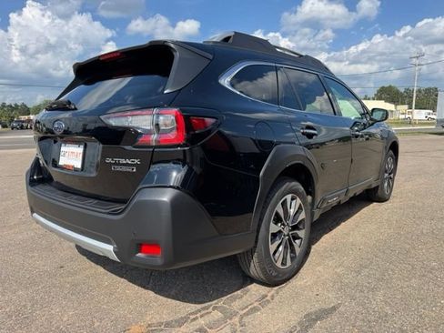 Used 2025 Subaru Outback Touring AWD/4WD image 7