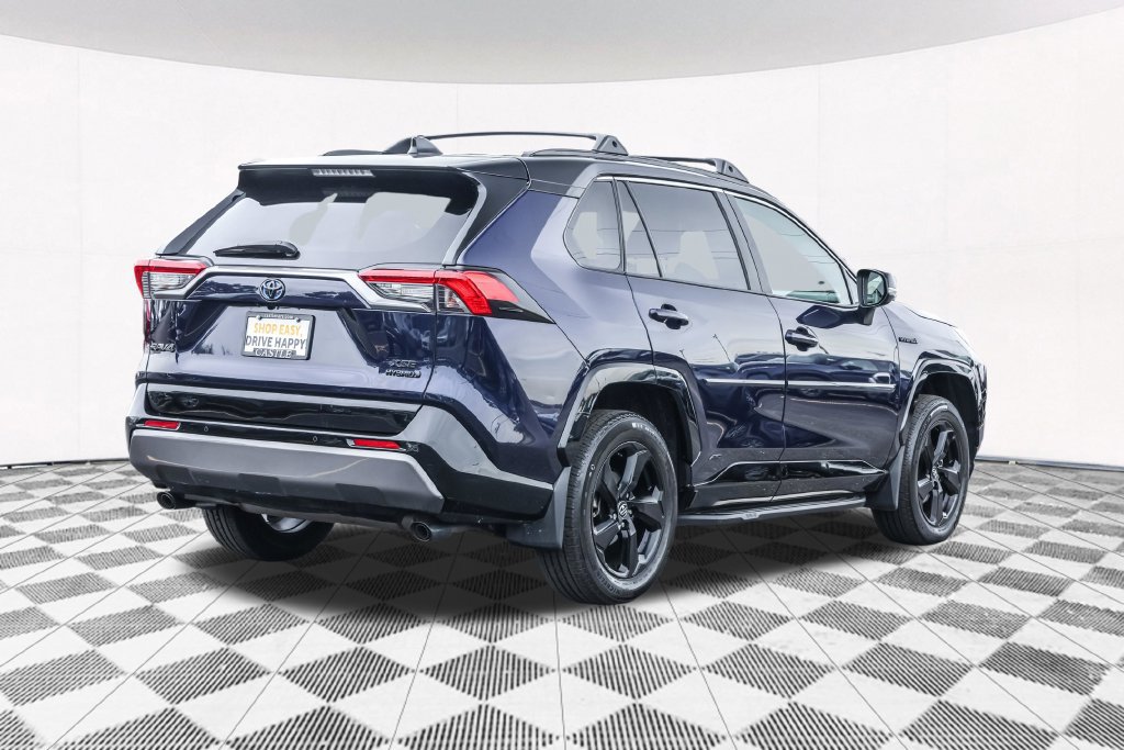 Used 2021 Toyota RAV4 XSE AWD/4WD image 15
