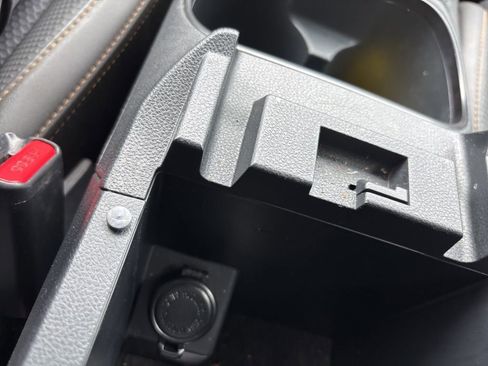 Used 2022 Subaru Outback Wilderness w/ Wilderness Package image 22