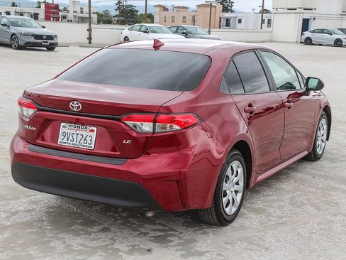 Used 2025 Toyota Corolla LE w/ Convenience Package image 6