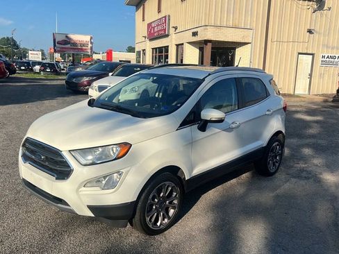 Used 2020 Ford EcoSport Titanium AWD/4WD image 9