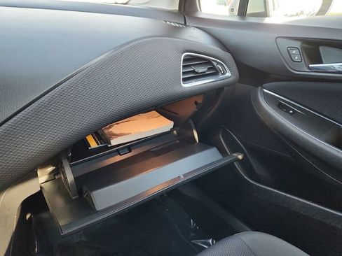 Used 2017 Chevrolet Cruze LS image 44