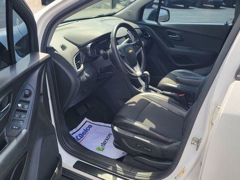 Used 2018 Chevrolet Trax LT w/ Redline Edition FWD image 18