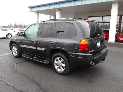 Used 2004 GMC Envoy SLT w/ Preferred Equipment Group image 3
