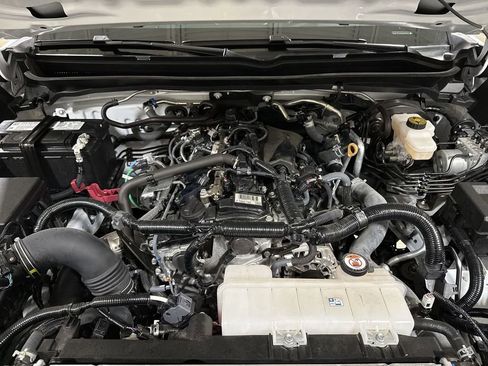 Used 2025 Toyota Tacoma TRD Off-Road image 24