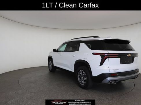 Used 2025 Chevrolet Traverse LT w/ Driver Confidence Package FWD image 12