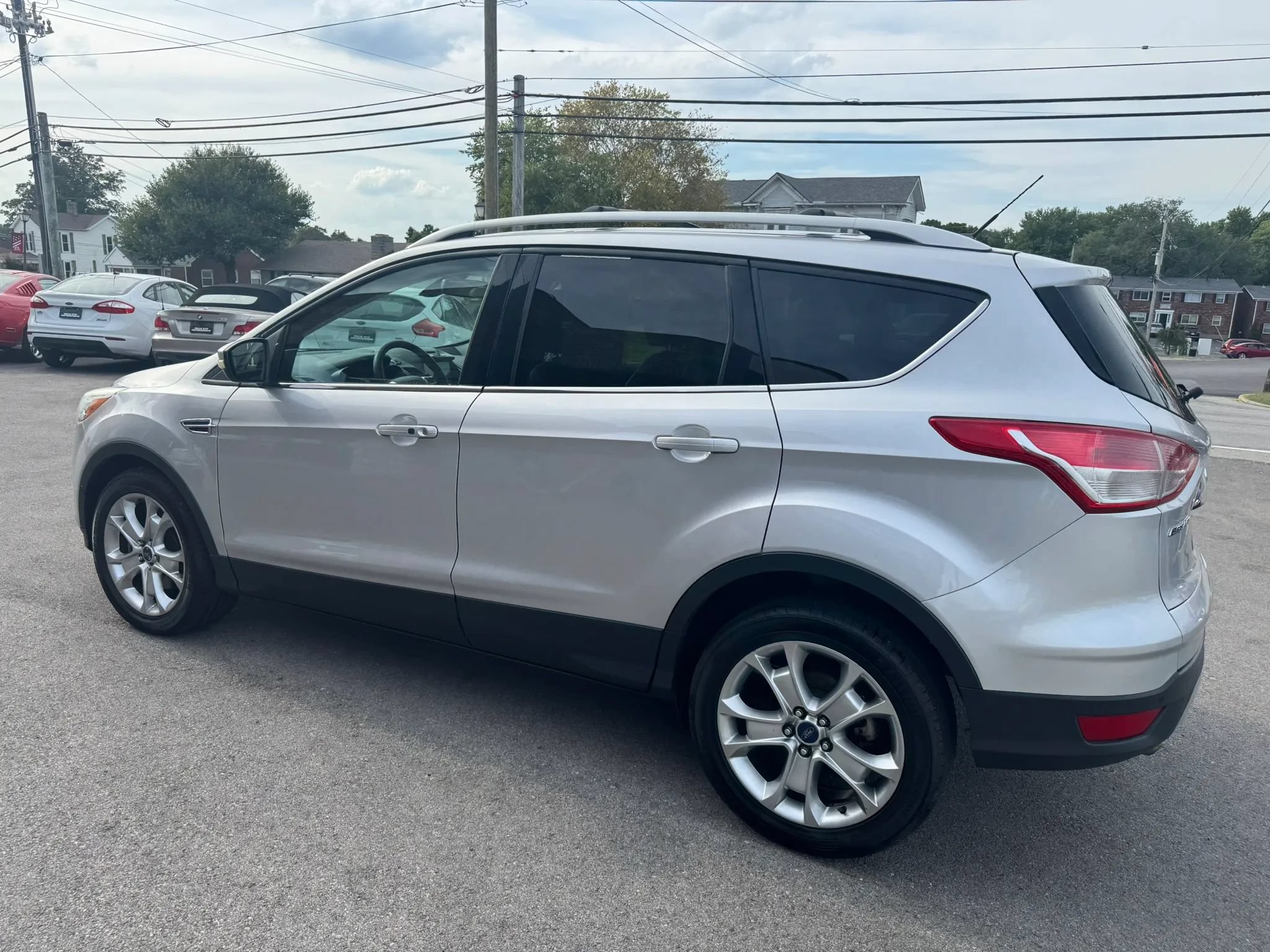 Used 2016 Ford Escape Titanium w/ Equipment Group 301A FWD image 8