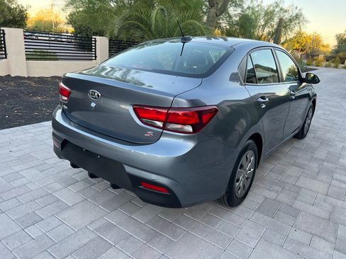 Used 2019 Kia Rio S image 3