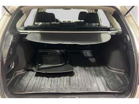 Used 2018 Subaru Outback 2.5i AWD/4WD image 20