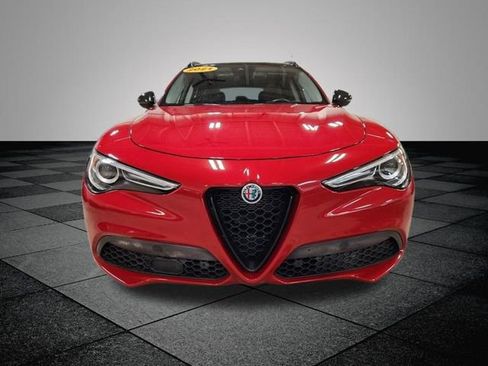 Used 2021 Alfa Romeo Stelvio Ti w/ Nero Edizione image 9