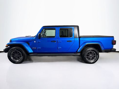 Used 2022 Jeep Gladiator Overland w/ Cold Weather Group AWD/4WD image 7