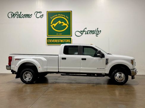 Used 2019 Ford F350 XL w/ STX Appearance Package AWD/4WD image 2