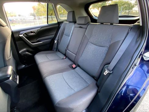 Used 2024 Toyota RAV4 XLE image 19