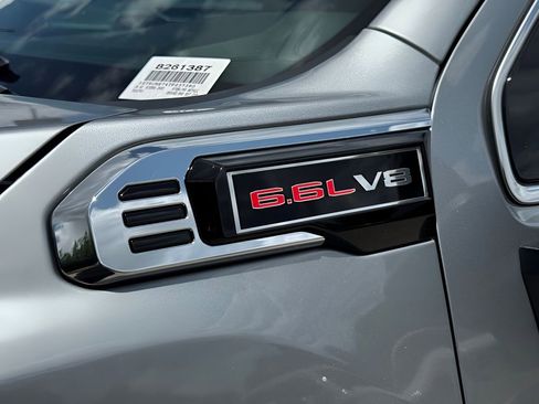 New 2026 GMC Sierra 2500 SLE AWD/4WD image 4